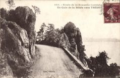 CPA Route de la Nouvelle Corniche Un coin de la route vers Theoule