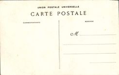 CPA La Veuve de l'lle de Sein Folklore Femme