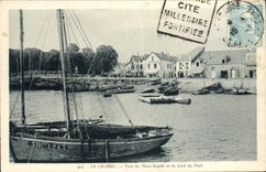 VINTAGE POSTCARD Croisic Park of the Mount Spirit and bottom of the Port Daguin Boat