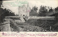 VINTAGE POSTCARD Militaria War In the Tilloloy Sum the church and remainders of the castle