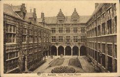 CPA Anvers Cour Du Musee Plantin