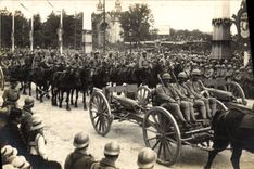 VINTAGE POSTCARD Paris festivals of the Victoire July 14th, 1919 the procession the artillerists Militaria Guns