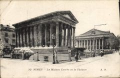 POSTAL Nimes Maison Carrée de la VENDIMIA y el teatro
