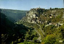 CPM Roc Amadour Lieu de Pelerinage Rocamadour Vue d'ensemble Les sanctuaires et le chateau