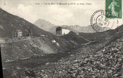 CPA Col de Petit St Bernard au fond l'ltalie Cachet Peisey