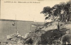 CPA Cannes Debarcadere de l'lle St Honorat Bateau