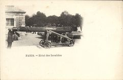 VINTAGE POSTCARD Paris Hotel of the Invalids Canon Militaria