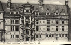 CPA Blois Le Chateau L'Escalier Francois 1er