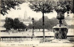 VINTAGE POSTCARD Niort the Breach Seen Of the Garden