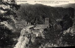 VINTAGE POSTCARD St Martin Of Canigou Close vernet Les Bains Overall picture of the abbey