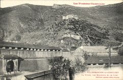 VINTAGE POSTCARD Villefranche De Conflent the Gate Walls and the fort