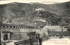CPA Villefranche De Conflent La Porte Les Remparts et le fort 