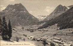VINTAGE POSTCARD International Station De Valorcine Train