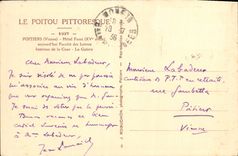 CPA Poitiers Hotel Fume Faculte des Lettres Interieur de la cour La galerie 