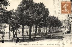 VINTAGE POSTCARD St Nazaire Boulevard of the Ocean