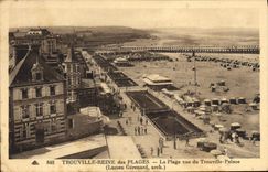 Reina de Trouville de la POSTAL de la VENDIMIA de las playas la playa vista del hotel luxe de Trouville De