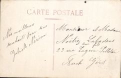 CPA Fantaisie Femme Chien