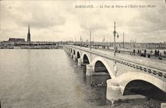 CPA Bordeaux Le pont de pierre et l'eglise Saint Michel