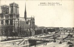 CPA Paris Eglise Notre Dame et perspective sur la Seine 