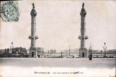 CPA Bordeaux Les Colonnes Rostrales