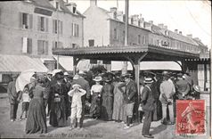 VINTAGE POSTCARD Luc on Mer Pierre has Poisson