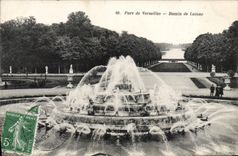 VINTAGE POSTCARD Park Of Versailles Basin De Latone
