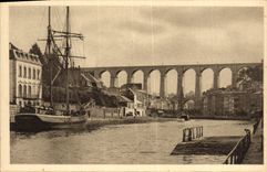 CPA Morlaix Le Port Et De Viaduc Bateau