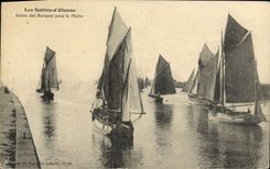 La POSTAL de la VENDIMIA Sables d'Olonne salió de los barcos para los barcos de pesca