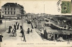 POSTAL de la VENDIMIA Sables d'Olonne el hotel De I' Ocean y la playa