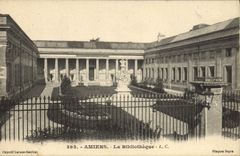 CPA Amiens La Bibliotheque