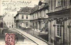 VINTAGE POSTCARD Mans Palate De I' Universite