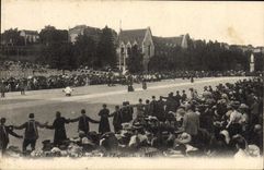 VINTAGE POSTCARD Heavy the Procession De I' Esplanade