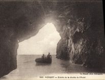 VINTAGE POSTCARD Morgat Entered Of the Cave De I' Autel