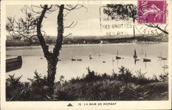 VINTAGE POSTCARD the Bay of Morgat Daguin