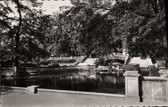 MODERN CARD Dijon Public garden Darcy