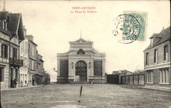 VINTAGE POSTCARD Leveque Bridge the Place Of the Theater