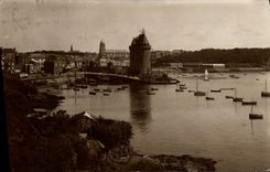 CPA Saint Servan Le Port St Pere Et La Tour Solidor