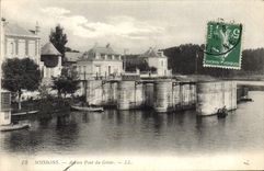Puente viejo de Soissons de la POSTAL de la VENDIMIA del genio