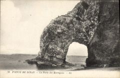 VINTAGE POSTCARD Top of Dinan the Gate Of the Goblins