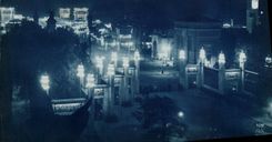 CPA Paris Exposition des Arts Decoratifs Vue de nuit