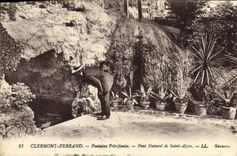 Puente natural Petrifying de la fuente de Clermont-Ferrand de la POSTAL de la VENDIMIA Saint del sello Daguin Royat de Alyre