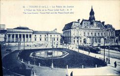 CPA Tours Le Palais De Justice L'hotel de ville et la place Tramway