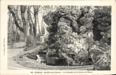 VINTAGE POSTCARD Evreux Botanical garden the Cascade And the Statue Of Diane