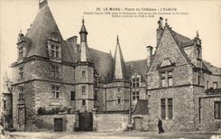 CPA Le Mans Place Du Chateau L'Eveche