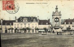 CPA Chateaudun Place Du 18 octobre 
