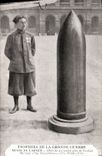 CPA Trophees De La Grande Guerre Musee De L'armee Obus de 420 tombe pres de Verdun 