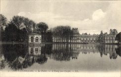 CPA Fontainebleau Le Palais L'Etang Aux Carpes