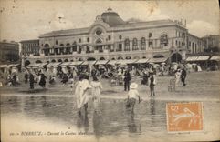 CPA Biarritz Devant Le Casino Municipal