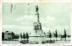VINTAGE POSTCARD Amiens War memorial