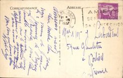 VINTAGE POSTCARD Amiens War memorial